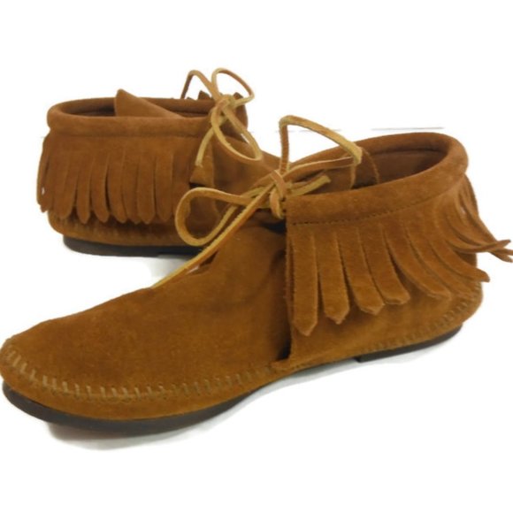Minnetonka Shoes - Minnetonka Brown Suede Fringed Chuka Booties - 6.5